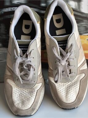 Diesel Men’s Beige, White and Taupe Suede-Trim Sneakers